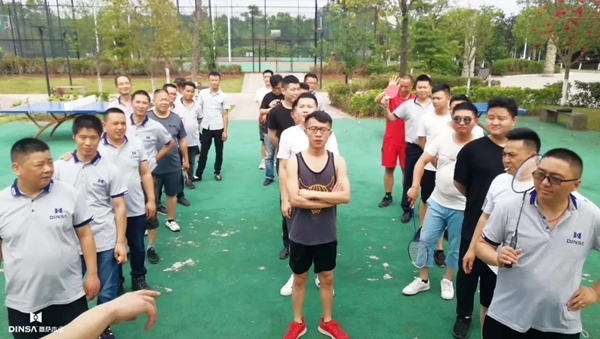 鼎萨木业营销中心团队建设圆满成功