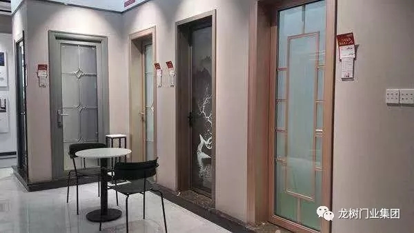 龙树入户门总经理曾卫清：龙树现在的标签就是整屋门窗