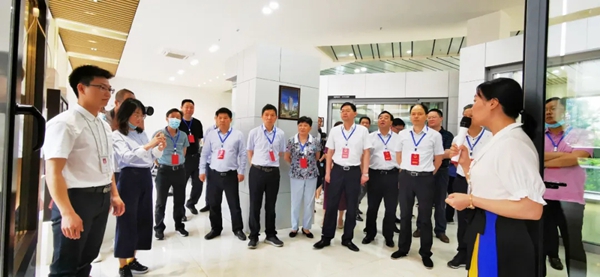 亘爱系统门窗迎接长沙市人大、长沙县人大联组成员莅临视察