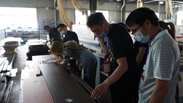 伊恋全屋定制4月29日春季财富峰会成功举行