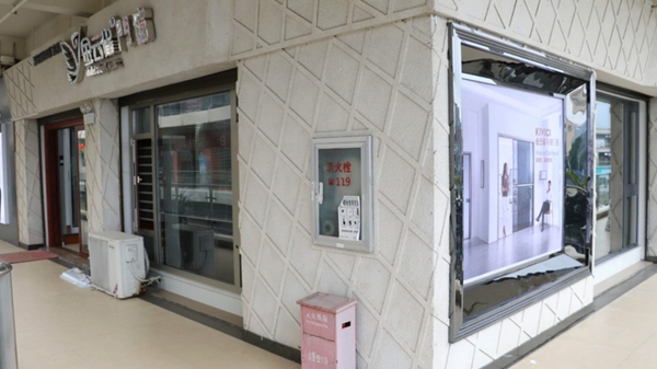金云雀门窗湖北利川店覃宏林：金云雀门窗像是一所大学 将我们都培养起来