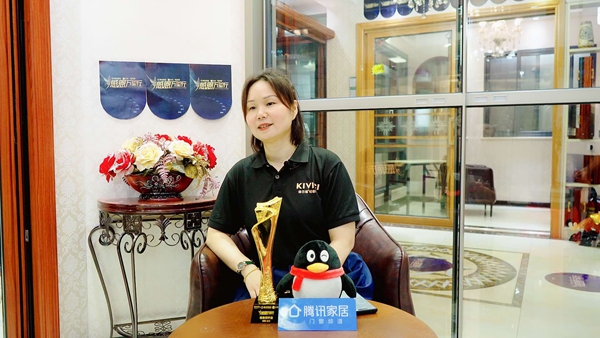 金云雀门窗“感恩万里行”｜湖南长沙店郑海燕：湖南的客户都很“灵泛”