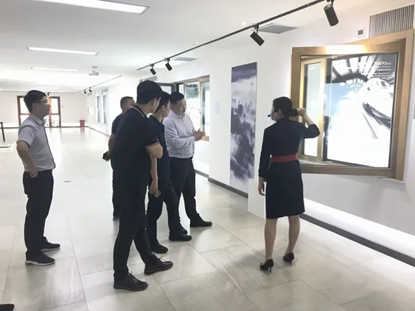 科饶恩系统门窗迎居然之家河南新乡区总经理王总一行莅临参观考察