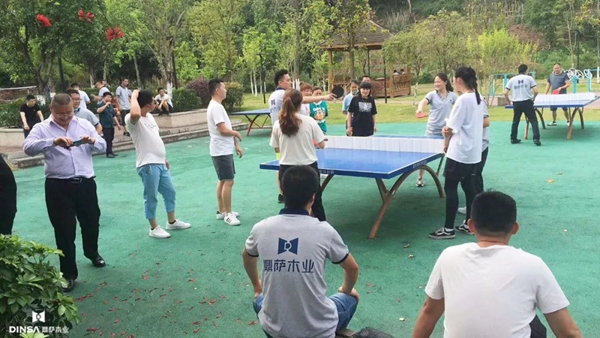 鼎萨木业营销中心团队建设圆满成功