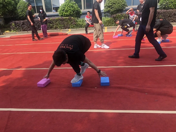 爱漫时壁纸2020首届员工趣味运动会圆满举行