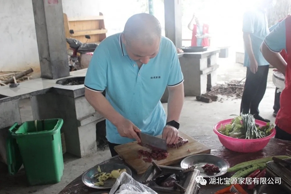 宝源地板第5季拓展活动圆满落幕