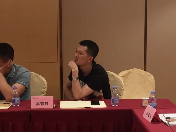 兔宝宝地板第三场“上门服务”扶持活动成功举行