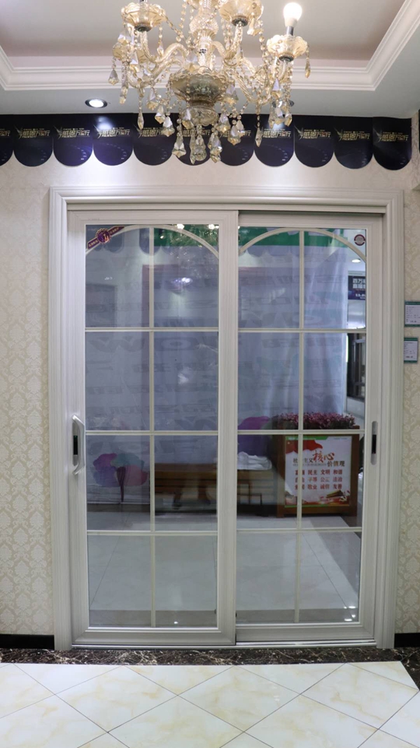 金云雀门窗“感恩万里行”｜湖南长沙店郑海燕：湖南的客户都很“灵泛”