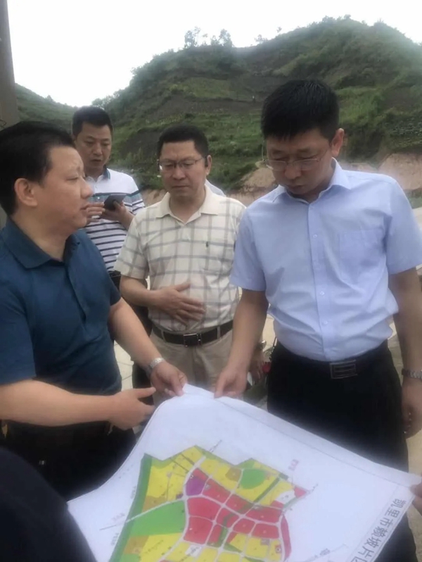 唯妮尔集团董事长周志平携高管赴贵州黔东南州就投资西南制造基地进行考察
