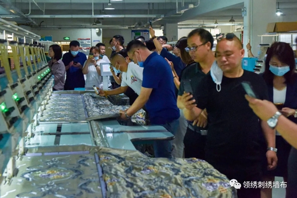 领绣墙布2020发展战略会议暨新品发布会开启新展望 领绣墙布2020发展战略会议暨新品发布会开启新展望