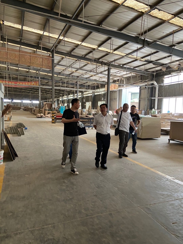 艺龙木门·整木定制欢迎眉山市政协领导一行莅临指导工作