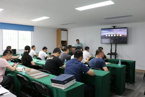 天湘板业：参观交流扩展思路 相互学习共促提升