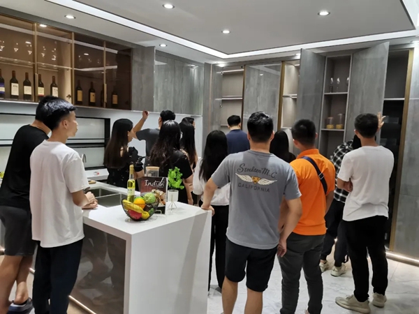 美佰利全屋定制6月总部集训圆满结束