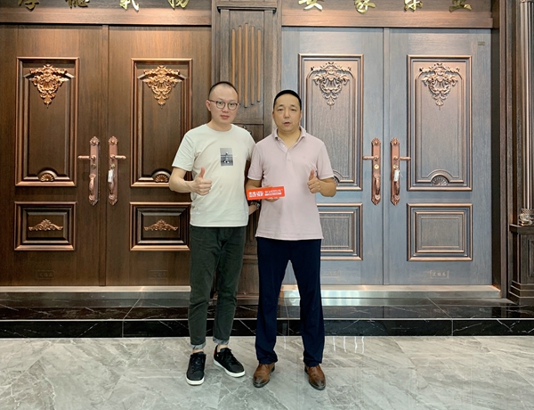 慧亚考察团华东走访丨艾德乐门业以精致工艺 倾心塑造品牌形象