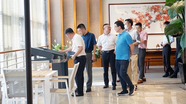 致尚门窗迎接居然之家考察团莅临参观交流