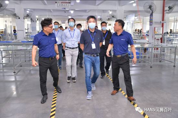 恒大地产集团考察团队到汉狮参观指导