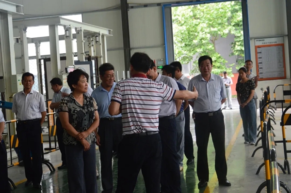 智赢门窗系统：枣庄市政协副主席一行莅临调研
