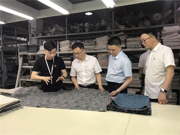 深化新生代企业家“双传承” 嘉兴市委常委张仁贵来许村调研“红色CEO”孵化站