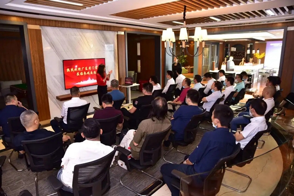 伊美德门窗熊总随广东省门窗协会赴四川同行参观交流