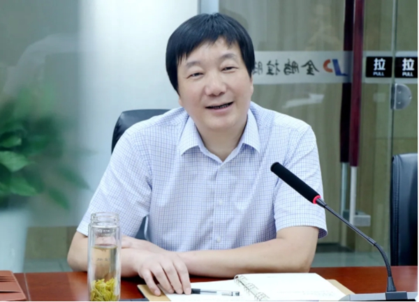 金鹏阳光定制门窗迎接江苏省钢铁服务业协会领导一行莅临考察