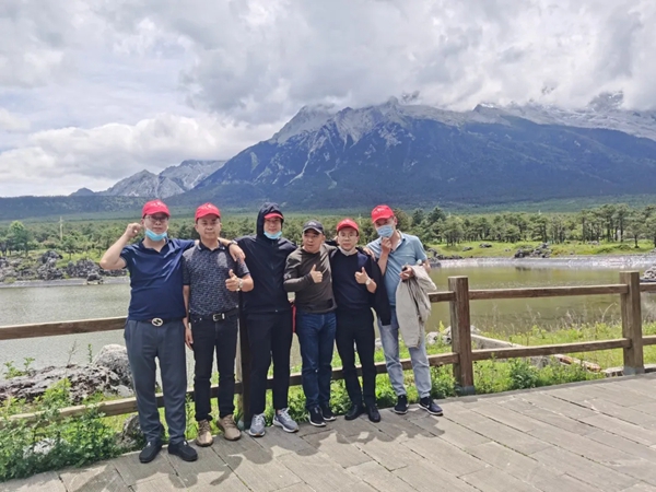 爱漫时全国分公司总经理年中会议圆满结束