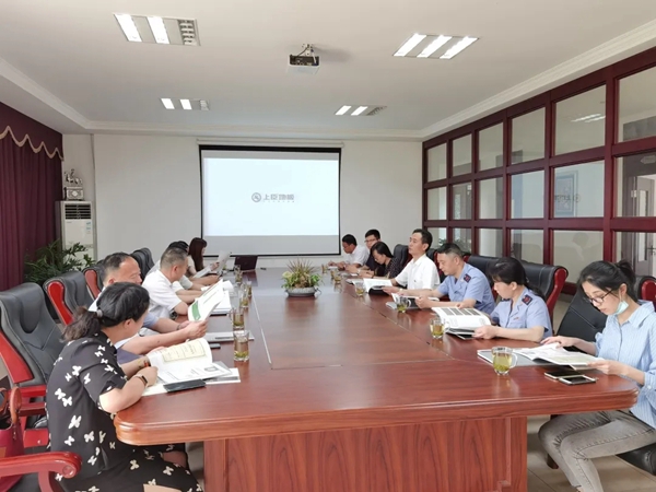 上臣地板欢迎嘉兴市市场监管局领导调研绿色产品认证