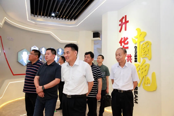 莫干山全屋定制欢迎山东费县政府考察团来升华云峰考察