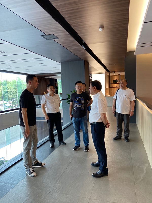 艺龙木门·整木定制欢迎眉山市政协领导一行莅临指导工作