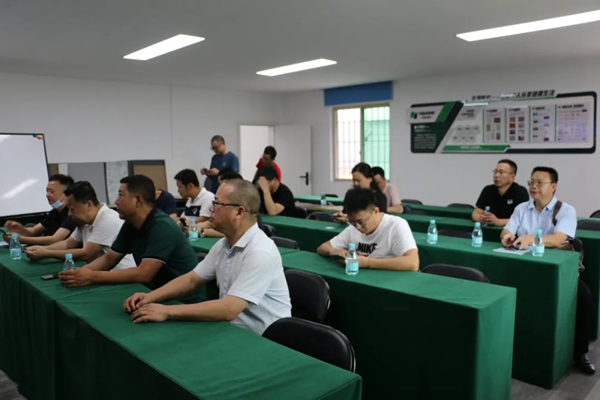 天湘板业：参观交流扩展思路 相互学习共促提升