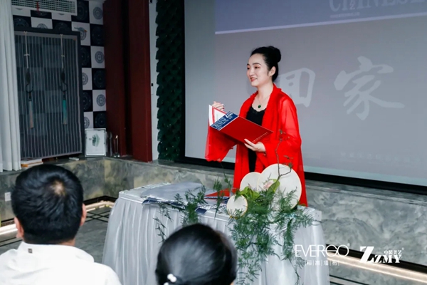 恒高墙布与中装美艺签署战略合作协议