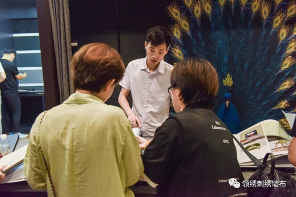 领绣墙布2020发展战略会议暨新品发布会开启新展望 领绣墙布2020发展战略会议暨新品发布会开启新展望