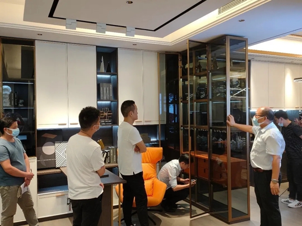 伊百丽全屋定制2020经销商代表交流会圆满成功