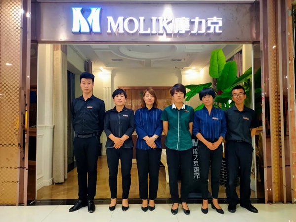 摩力克河北承德专卖店王总：不要等待机会 要创造机会
