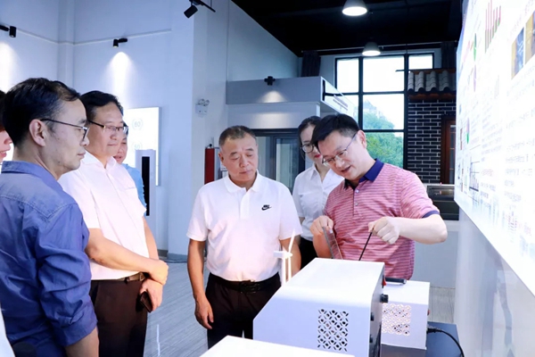 蚌埠禹会区领导一行莅临金鹏考察指导