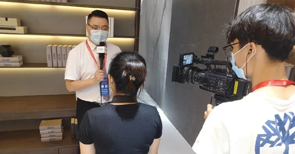 新标高端一体化极简系统隆重亮相，和古天乐一起相约广州建博会！