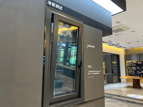 红橡树门窗：为什么高层要使用内开内倒窗?