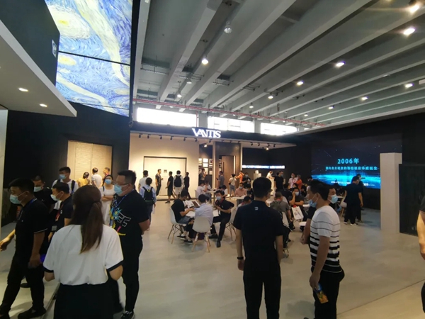 建博会｜最亮梵蒂斯现代邂逅古典 优雅出新高度