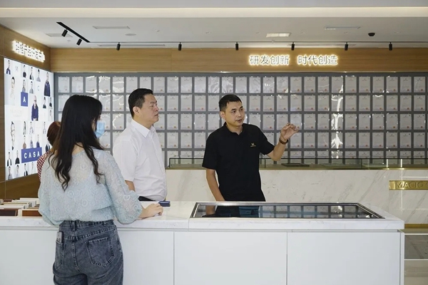 玛格全屋定制欢迎全国工商联家具装饰业商会执行会长张传喜莅临