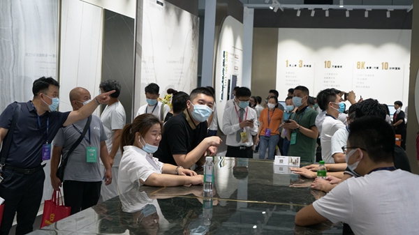 潭州展最佳看点:欧神诺用瓷砖与科技碰撞出未来人居 潭州展最佳看点:欧神诺用瓷砖与科技碰撞出未来人居