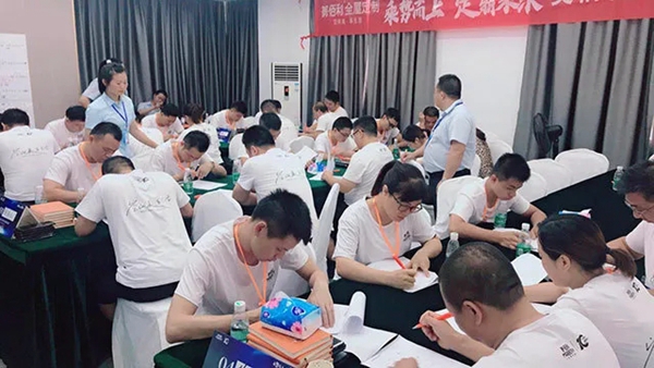 美佰利全屋定制乘势而上 与您共盈盛世