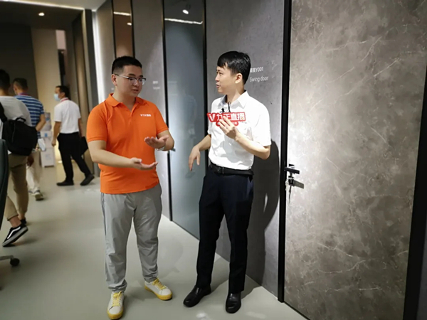 新标高端一体化极简系统隆重亮相，和古天乐一起相约广州建博会！