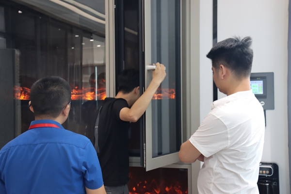 金云雀门窗品牌营销战略规划暨招商战略会议成功举行 金云雀门窗品牌营销战略规划暨招商战略会议成功举行