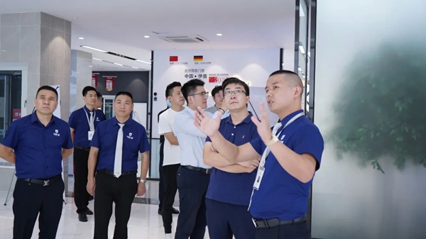 伊盾门窗迎接居然之家集团总部领导莅临参观