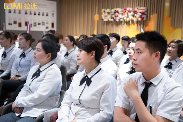 拉迷全屋定制开启品质服务月 提升服务水平