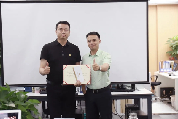奢匠全屋定制年中总结会议暨表彰大会圆满举办