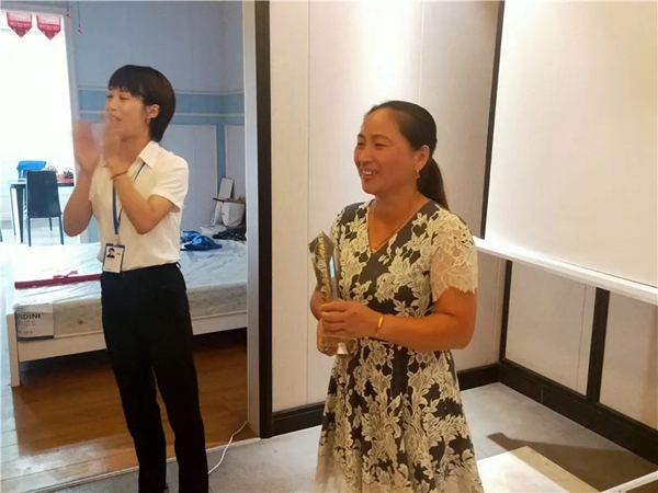 海创集成吊顶商学院在改革中前行 打造培训帮扶结合的全新模式