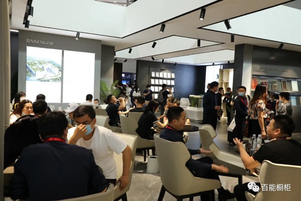 百能不锈钢家居顺势爆红 建博会一展风采