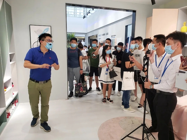 伊仕利家居不负众望完美收官 广州建博会满载而归 