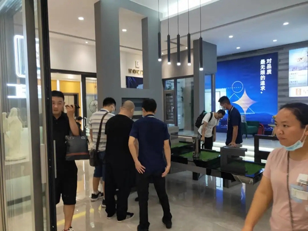 星佰汇门窗2020中国建博会期间签约火爆 星佰汇门窗2020中国建博会期间签约火爆