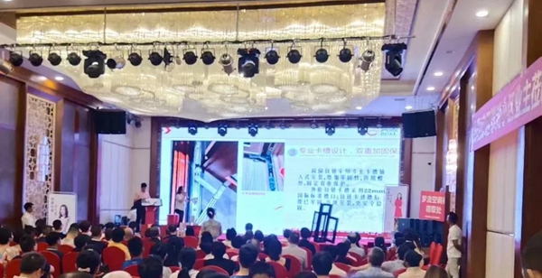 亮阁门窗江西萍乡VIP团购会举办成功